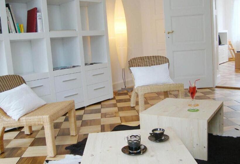 Camera Standard Bagno Condiviso, B&b Laupenring, Basel