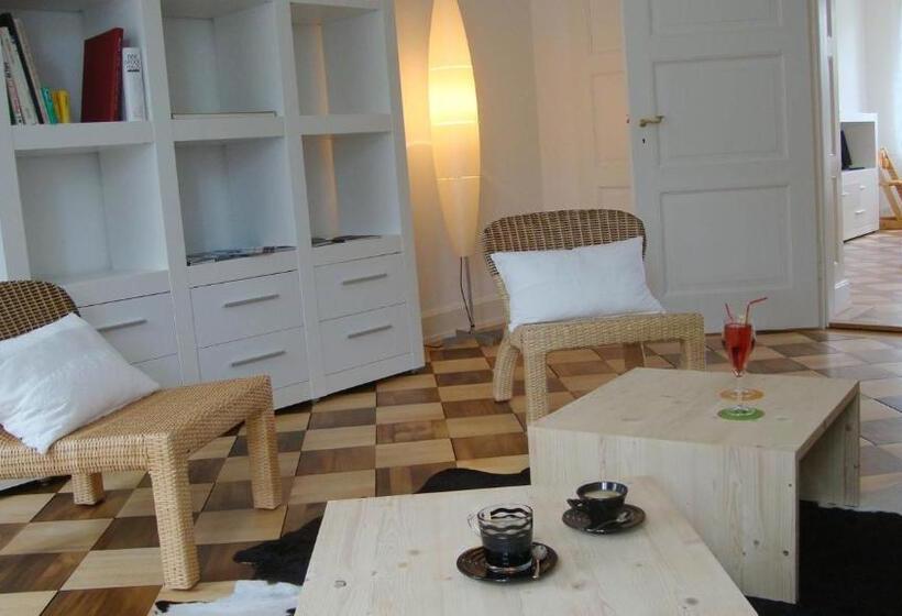 غرفة قياسية فردية حمام مشترك, B&b Laupenring, Basel