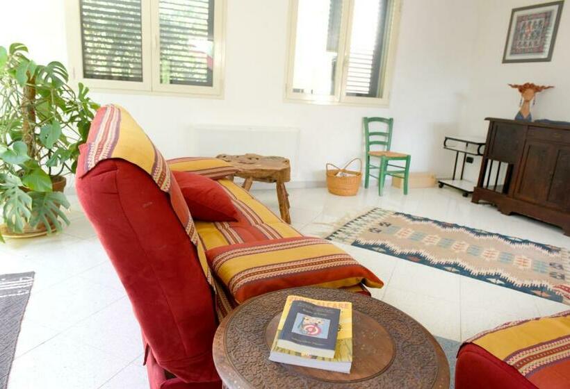 Pokój Standard Widok Ogród, The Aia