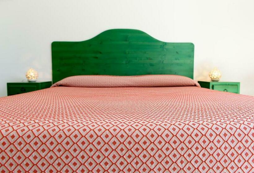 Pokój Standard Widok Ogród, The Aia