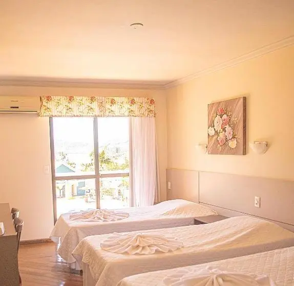 Standard Kolmen Hengen Huone, Balneário