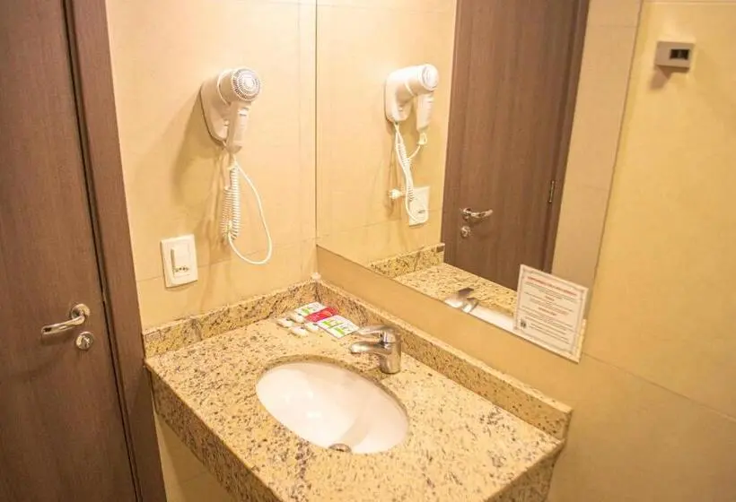 Standard-huone, Balneário