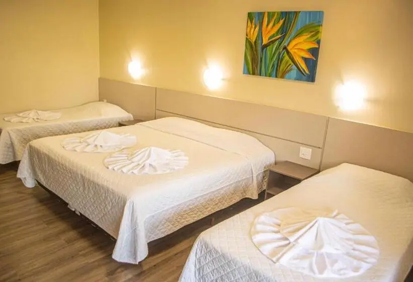 Standard Neljän Hengen Huone, Balneário