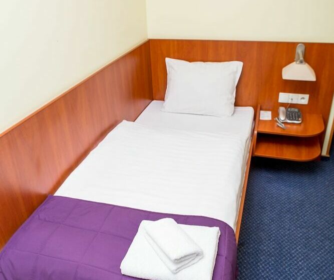 标准单人间, Classic