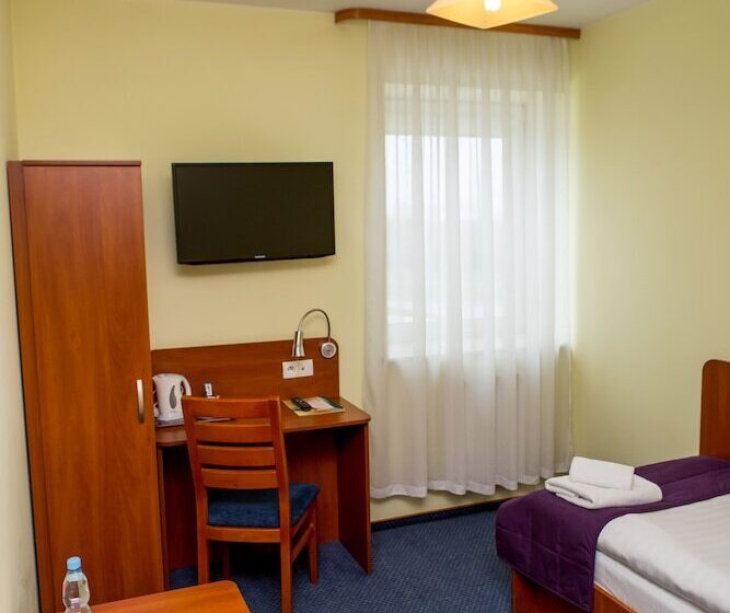 标准单人间, Classic