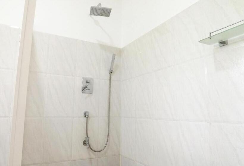 Четырехместный Номер Стандарт, Diana