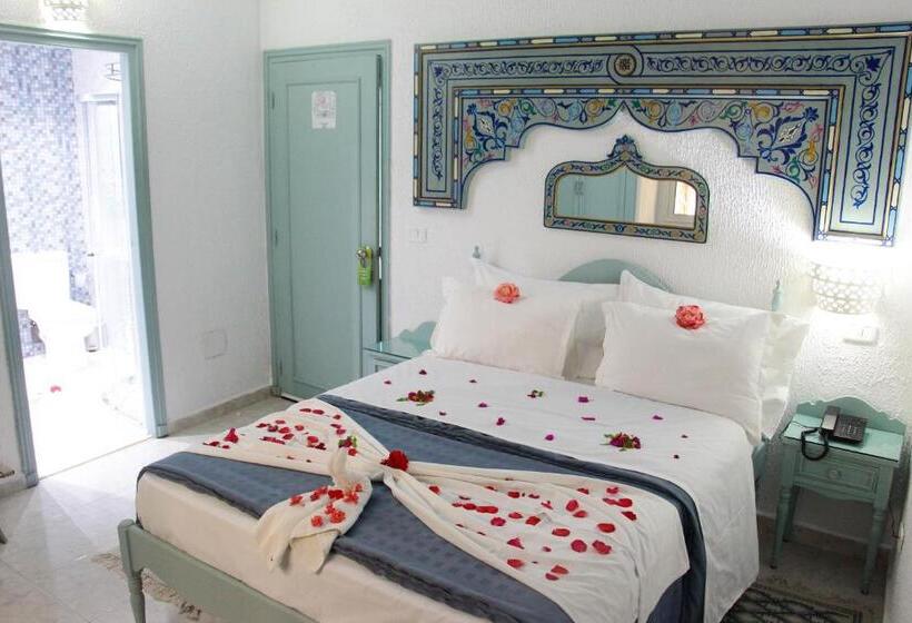 标准单人间, Khella