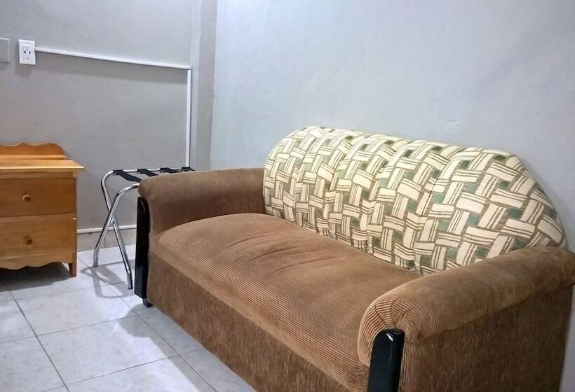 חדר דלוקס, Maya Bella Downtown