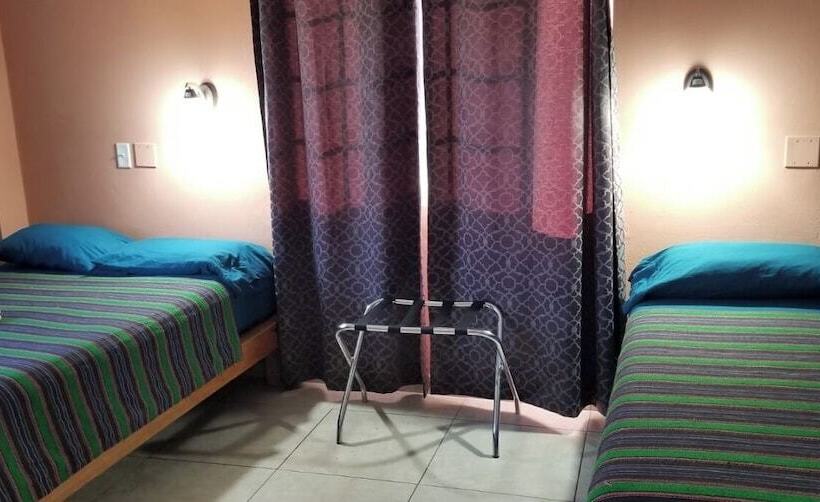 חדר דלוקס, Maya Bella Downtown