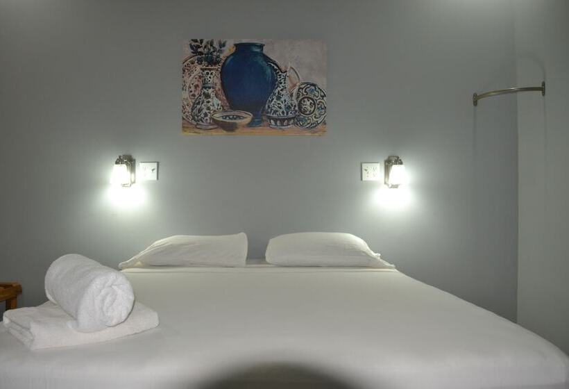 חדר דלוקס, Maya Bella Downtown