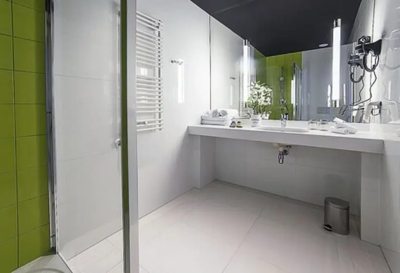 Standard-huone, Metropolitan