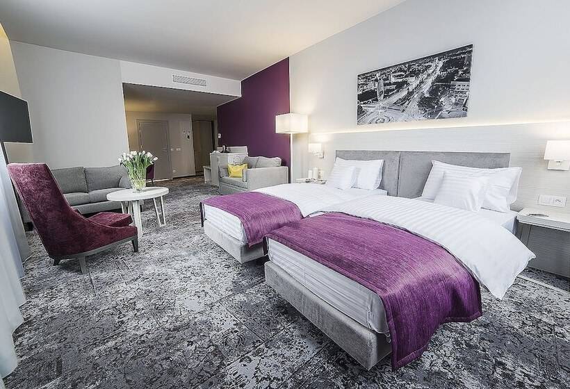 اتاق لوکس, Metropolitan