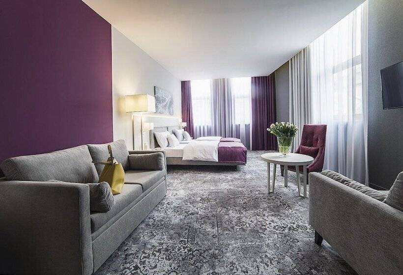 اتاق لوکس, Metropolitan