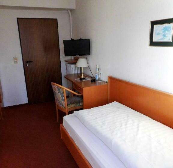 Standard Yhden Hengen Huone Merinäkymä, Seerose