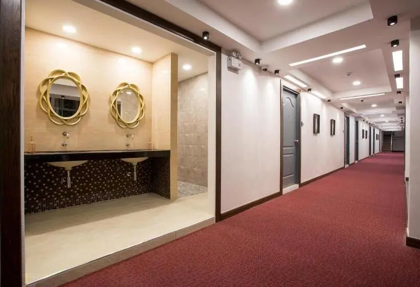 Superior Yhden Hengen Huone, Pongsakorn Boutique Resort