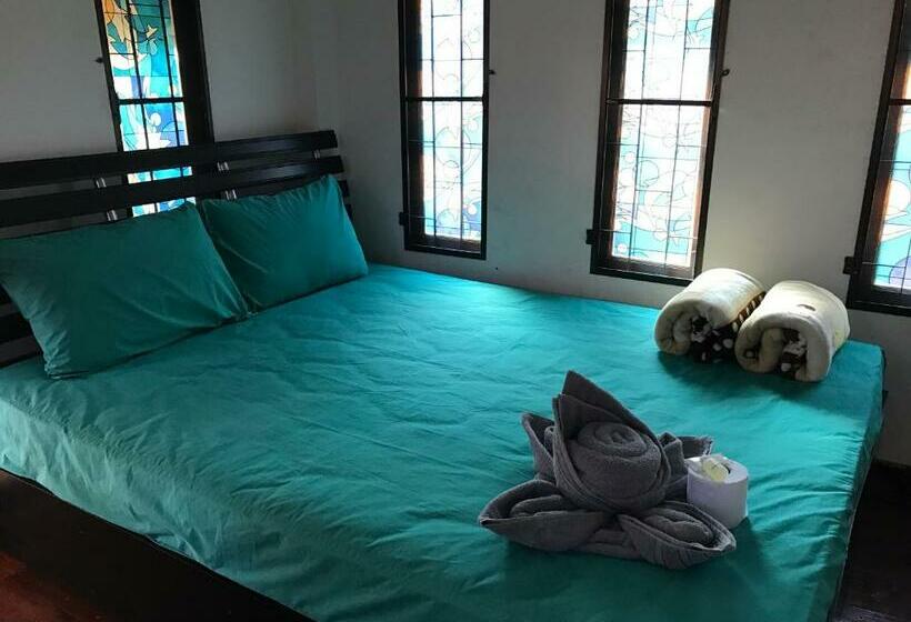 标准间, บ้านเรือนไท มวกเหล็ก Ban Ruenthai Muaklek