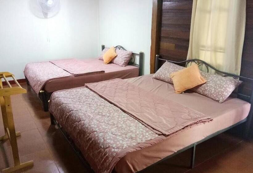 Вилла 2 Спальни, บ้านเรือนไท มวกเหล็ก Ban Ruenthai Muaklek