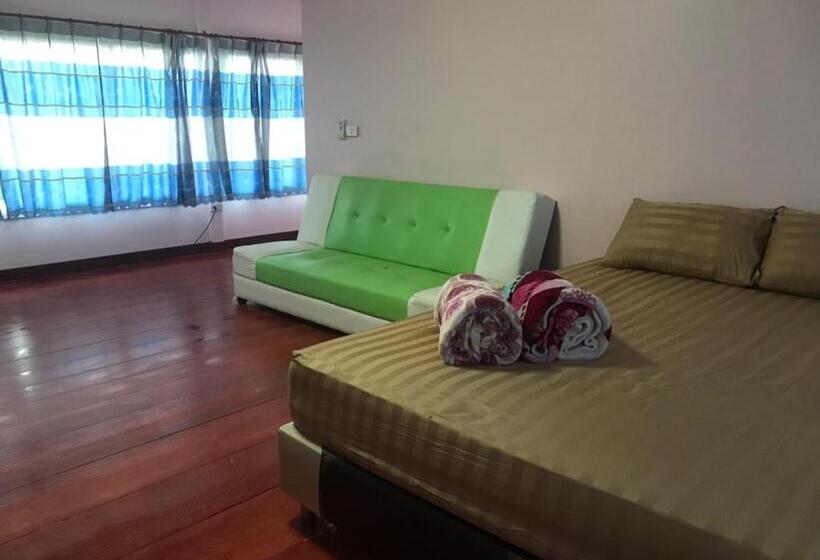 3间卧室的房子, บ้านเรือนไท มวกเหล็ก Ban Ruenthai Muaklek