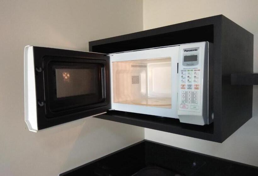 إستوديو قياسى, Soratur Hotel & Coworking