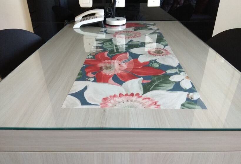 إستوديو قياسى, Soratur Hotel & Coworking