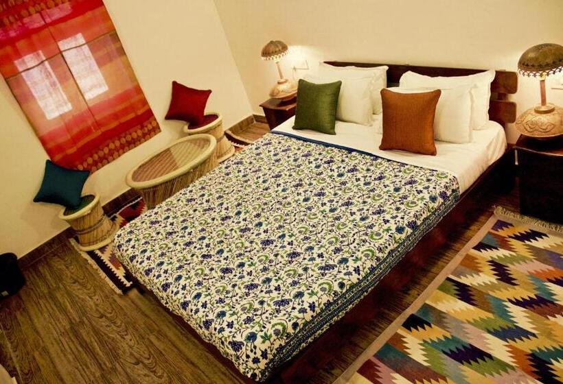 Standardrum, Moustache Jodhpur