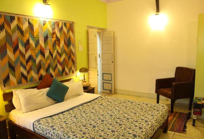 Standardrum, Moustache Jodhpur