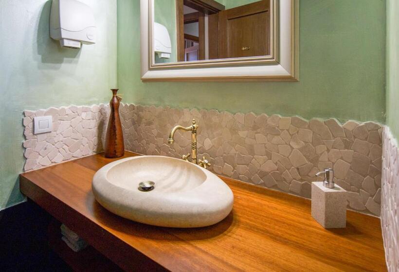 منزل غرفة نوم واحدة, Les Feixes Llargues Casa Amb 7 Suites  Lloguer De Casa Sencera, Amb Capacitat Per 14 Persones