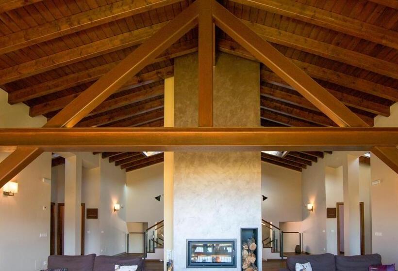 منزل غرفة نوم واحدة, Les Feixes Llargues Casa Amb 7 Suites  Lloguer De Casa Sencera, Amb Capacitat Per 14 Persones