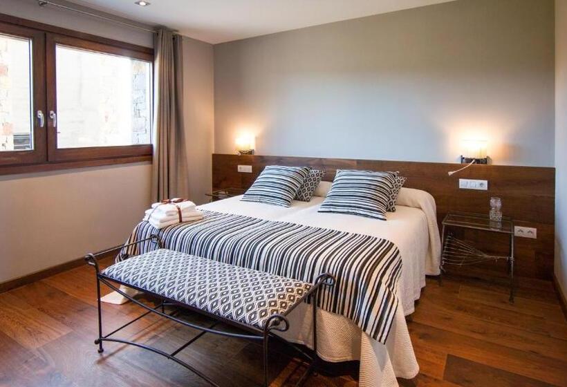 منزل غرفة نوم واحدة, Les Feixes Llargues Casa Amb 7 Suites  Lloguer De Casa Sencera, Amb Capacitat Per 14 Persones