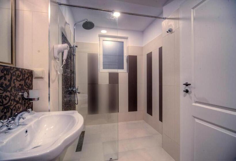 디럭스 룸, Family Hotel Agoncev