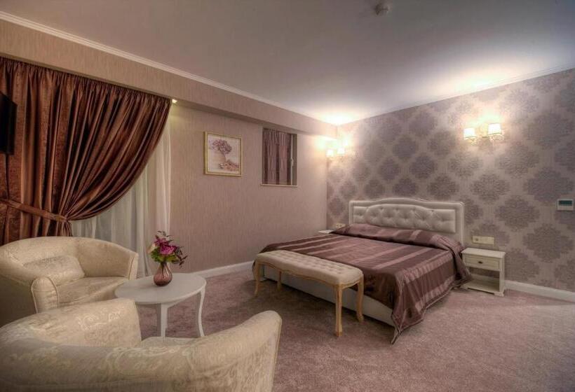 Quarto Deluxe, Family Hotel Agoncev