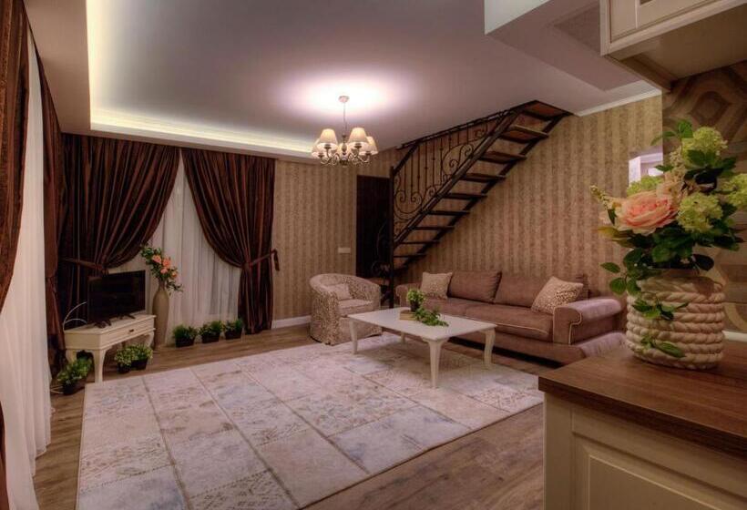 침실 3개 아파트, Family Hotel Agoncev