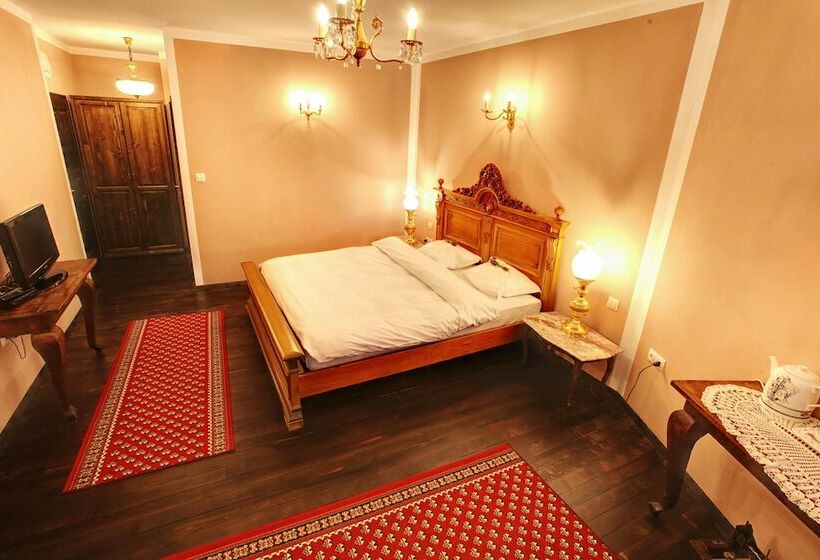 디럭스 룸, Evmolpia