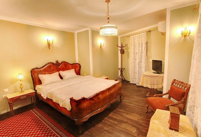 디럭스 룸, Evmolpia