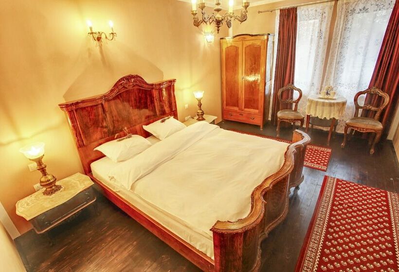 디럭스 룸, Evmolpia