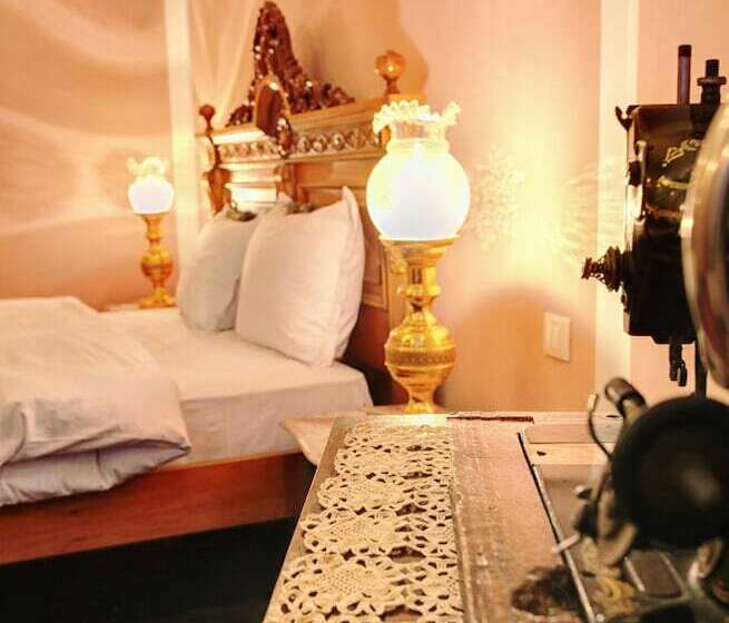 디럭스 룸, Evmolpia