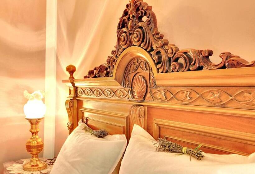 디럭스 룸, Evmolpia