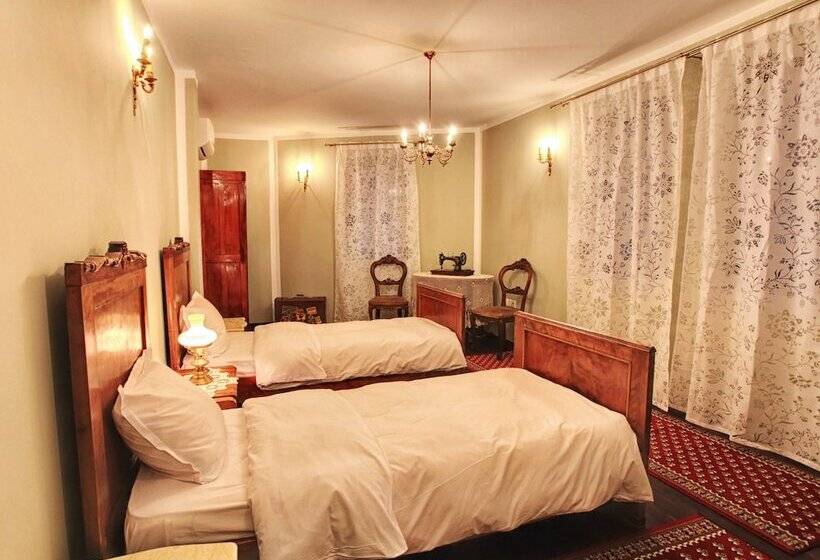 4인용 수피리어 룸, Evmolpia