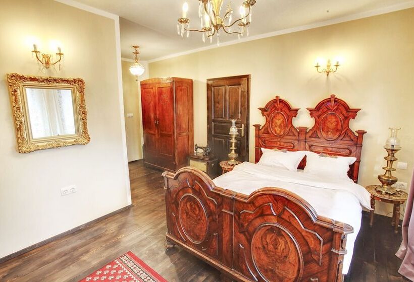 4인용 수피리어 룸, Evmolpia