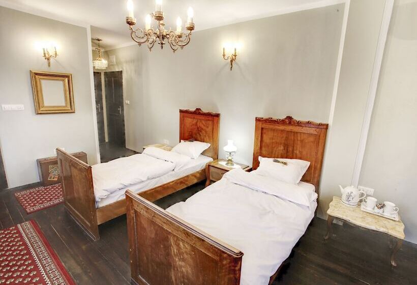 4인용 수피리어 룸, Evmolpia