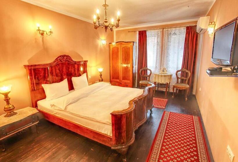 디럭스 룸, Evmolpia