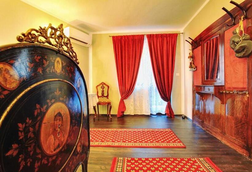 디럭스 룸, Evmolpia