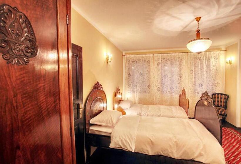 디럭스 룸, Evmolpia