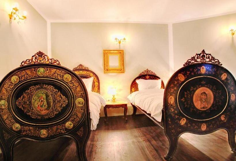 디럭스 룸, Evmolpia