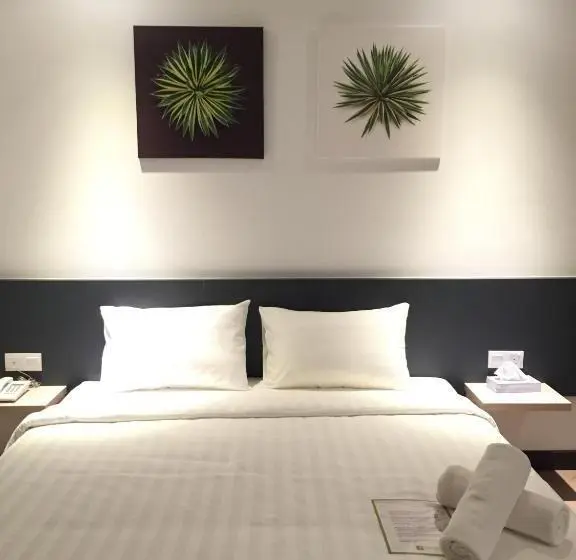 キングサイズベッドのスタンダードルーム, Fuller Hotel Kulim