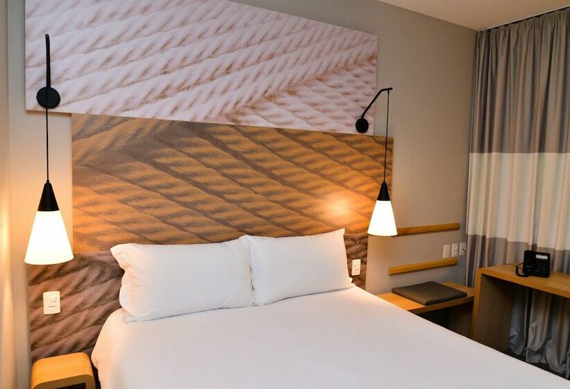 شقة غرفة واحدة, Ibis Jacarei