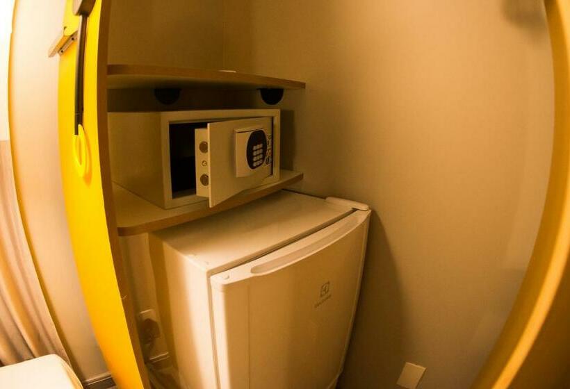 شقة غرفة واحدة, Ibis Jacarei