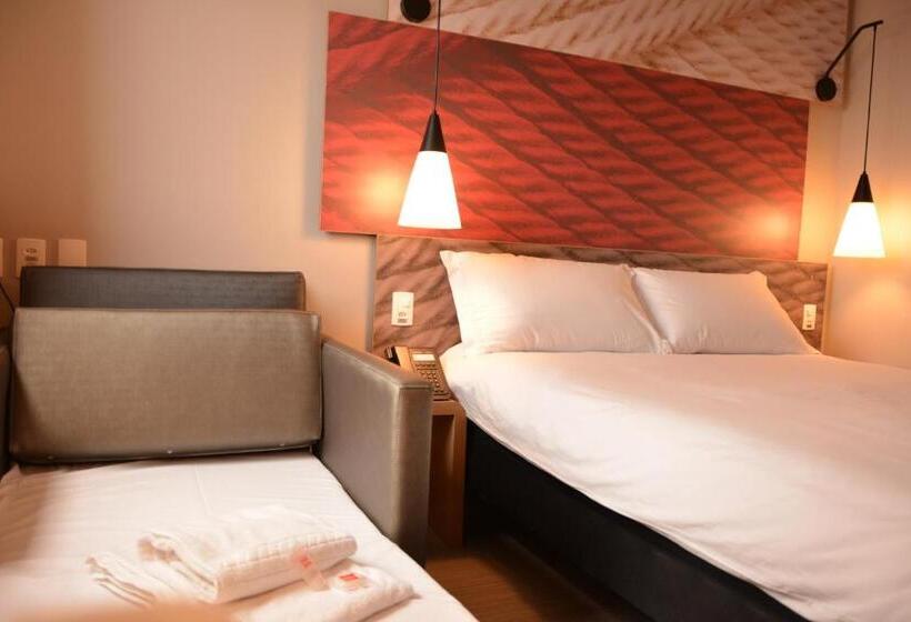 شقة غرفة واحدة, Ibis Jacarei