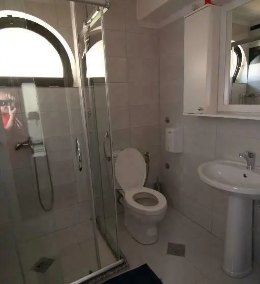 Chambre Standard Individuelle, Korzo