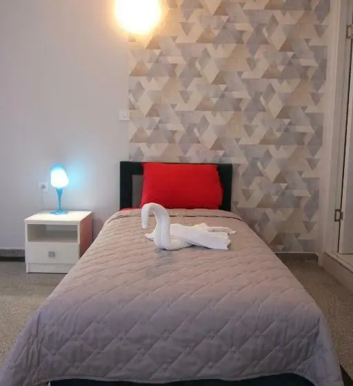 Chambre Standard Individuelle, Korzo